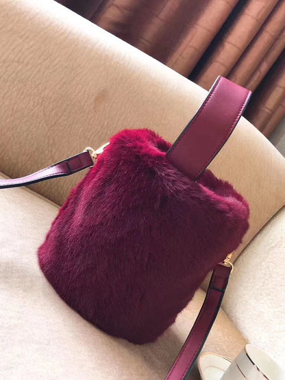 Women's Fluffy Drawstring Bucket Bag