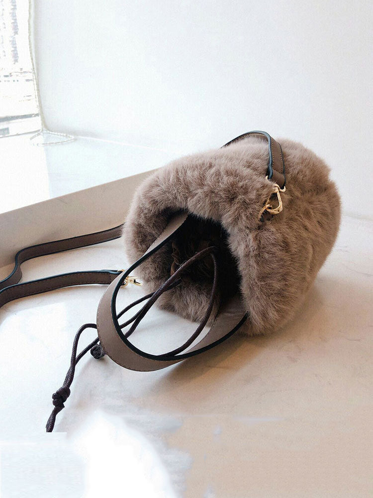 Women's Fluffy Drawstring Bucket Bag